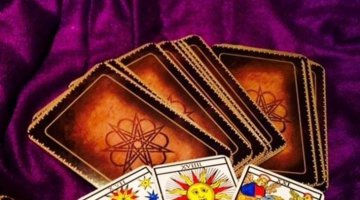 COMO FUNCIONA O TAROT ?